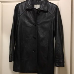 Beautiful women leather jacket, size Medium, brand name  is Worthington
